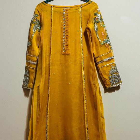 3 Piece Party Wear Pakistani / Indian Suit - Picture 1 of 10